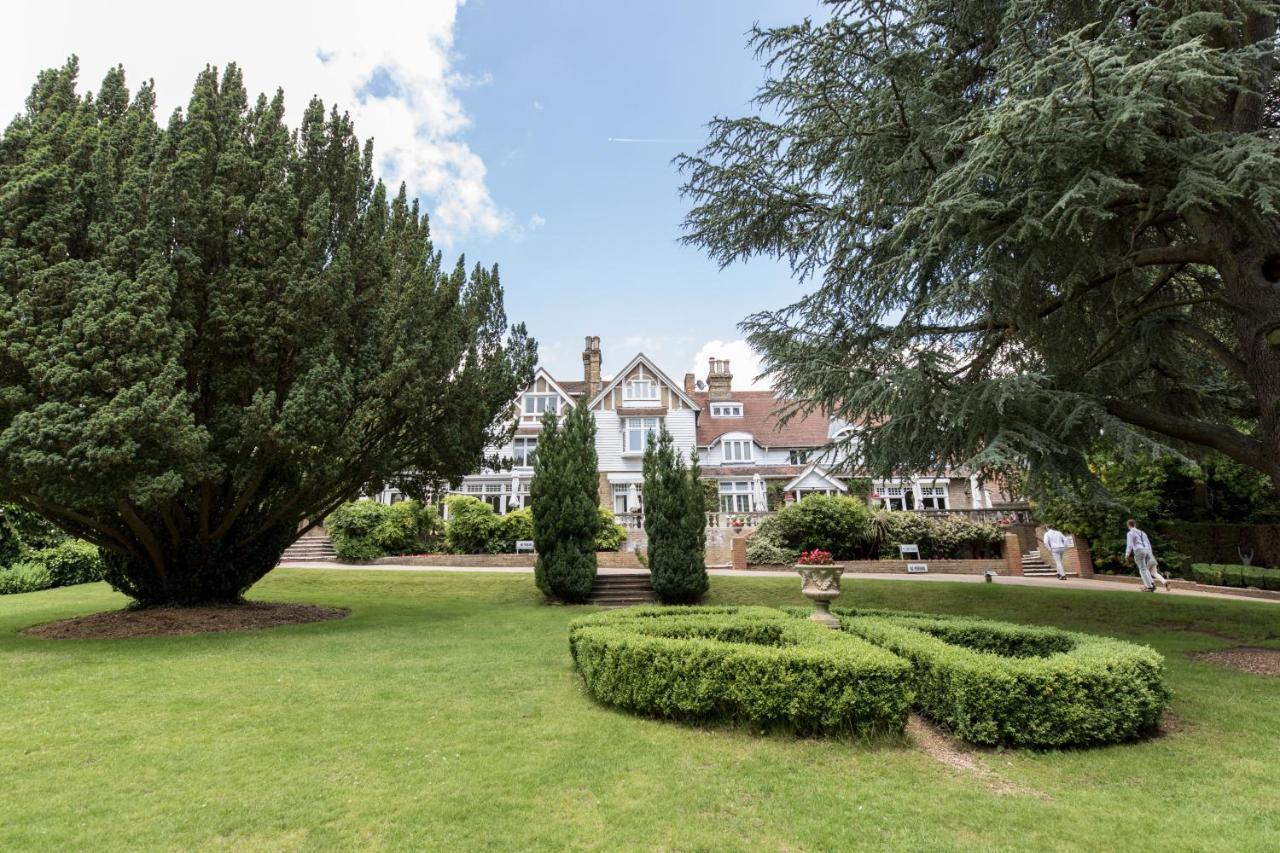 Rowhill Grange Hotel & Utopia Spa Dartford Exterior photo
